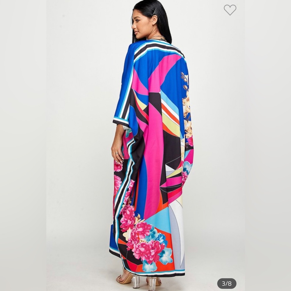 Women’s Floral Elegant multi color long Kimono. Sizes S, M, L - Picture 2 of 4